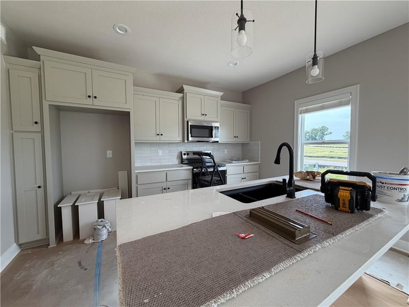 16984 S Mahaffie St, Olathe, KS 66062