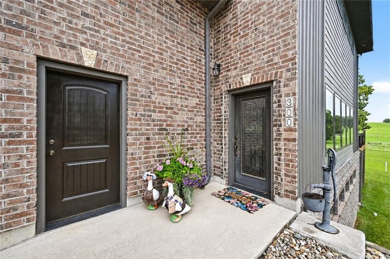 300 SE 30th St, Oak Grove, MO 64075