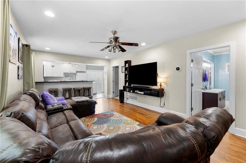 803 S Ash St, Ottawa, KS 66067