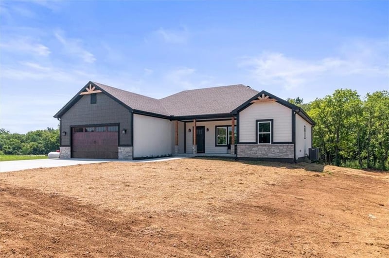 1510 SW 58 Hw, Kingsville, MO 64061