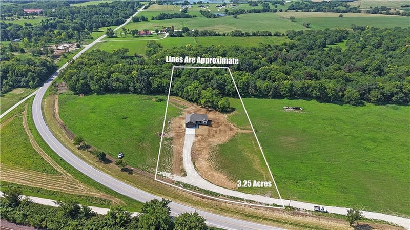 1510 SW 58 Hw, Kingsville, MO 64061