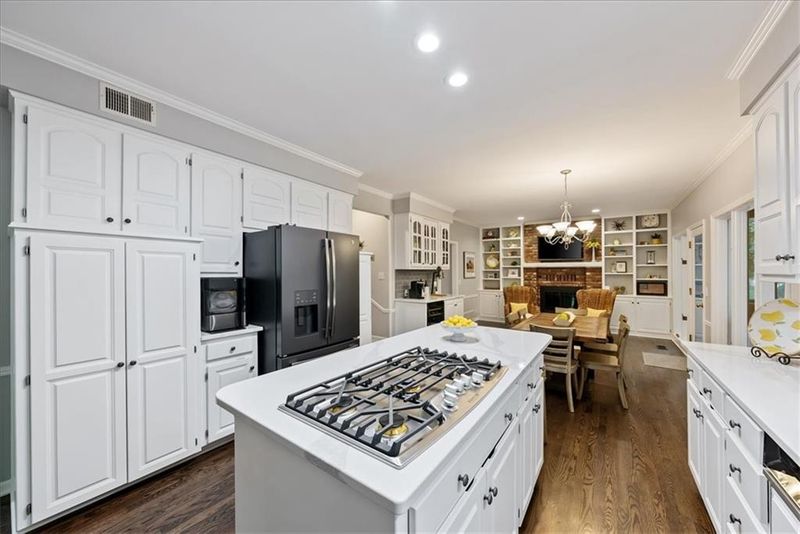 12016 Stearns St, Overland Park, KS 66213