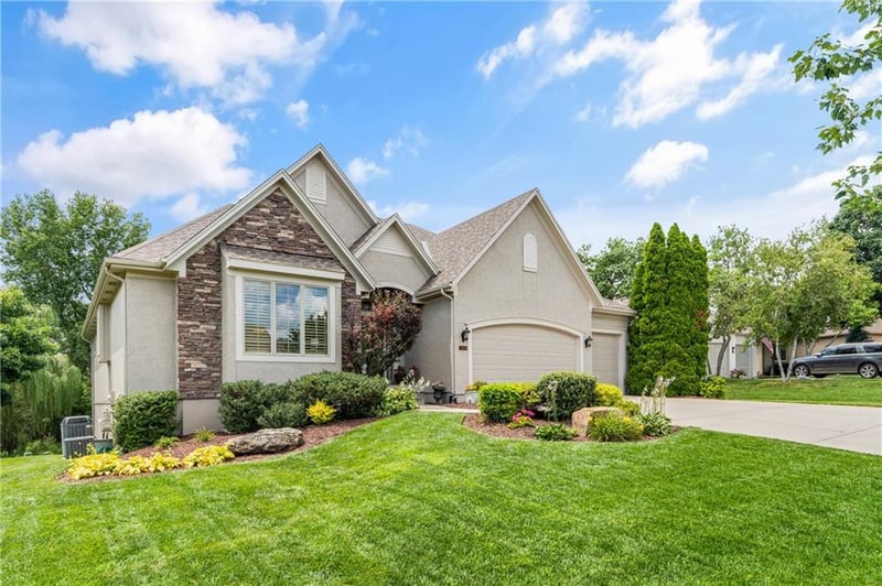 15908 Kessler St, Overland Park, KS 66085