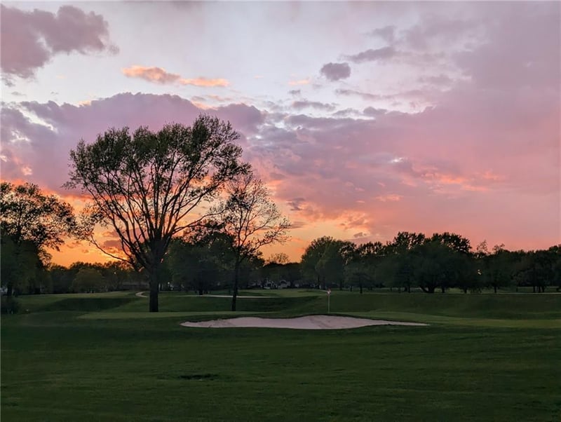 12855 Sagamore Rd, Leawood, KS 66209