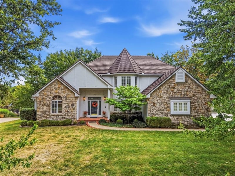 13007 Walmer St, Overland Park, KS 66209