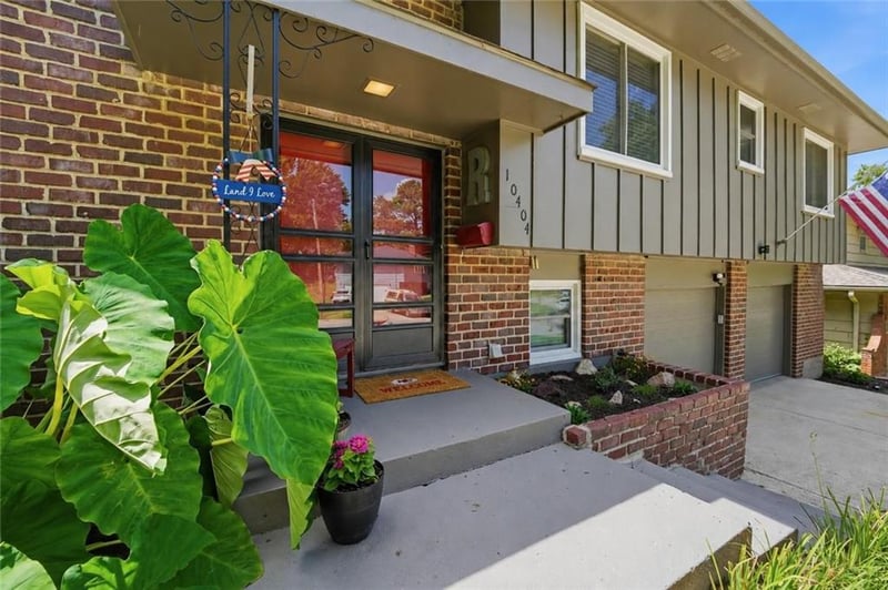 10404 Wyandotte St, Kansas City, MO 64114