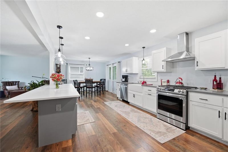 10404 Wyandotte St, Kansas City, MO 64114