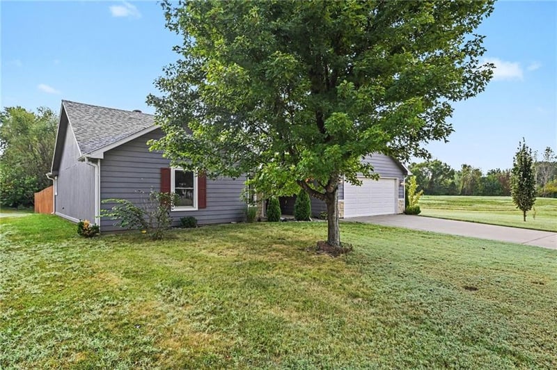747 S Beech St, Ottawa, KS 66067