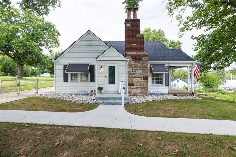 9314 E 36th Ter, Kansas City, MO 64133