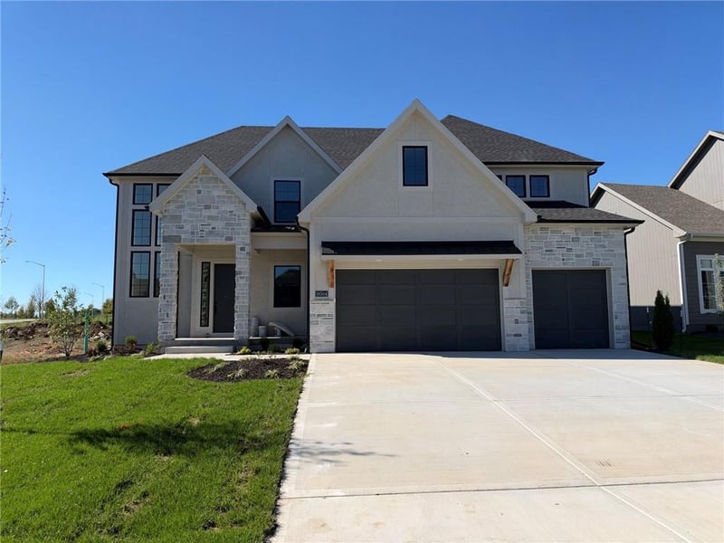 18504 Windsor St, Overland Park, KS 66085