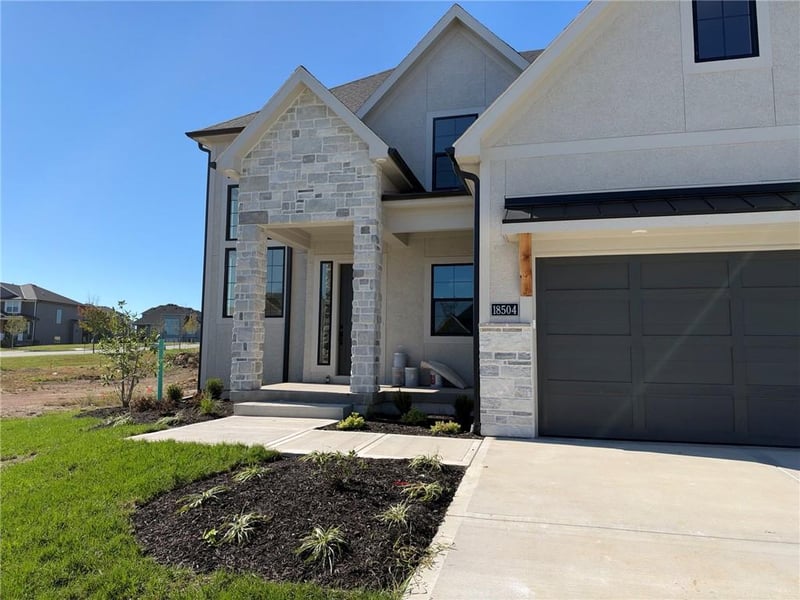 18504 Windsor St, Overland Park, KS 66085