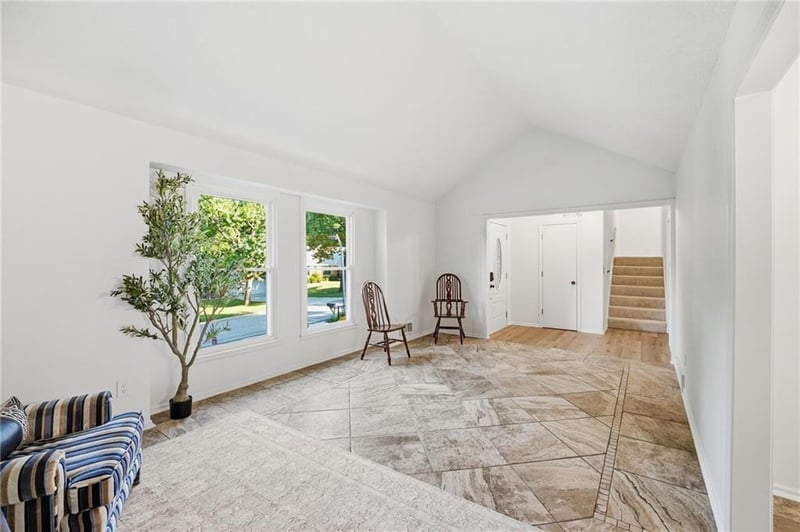 8107 Hauser St, Lenexa, KS 66215
