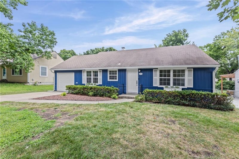 7223 Lamar Ave, Overland Park, KS 66204