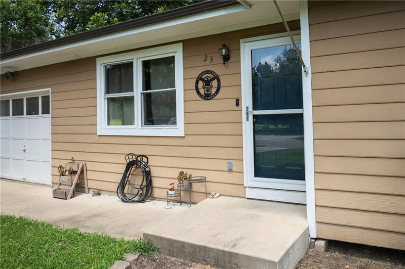 23 SE 190th Rd, Warrensburg, MO 64093