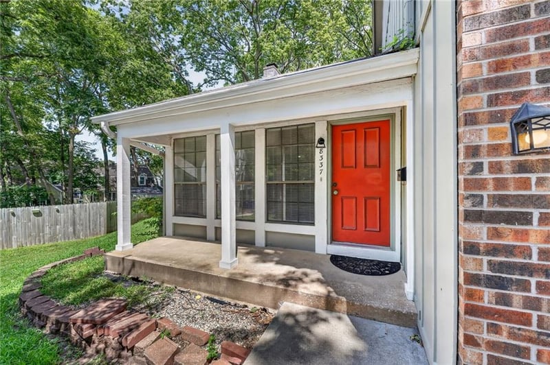 8337-8339 Farley St, Overland Park, KS 66212
