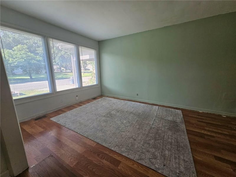 604 W Washington St, Pittsburg, KS 66762