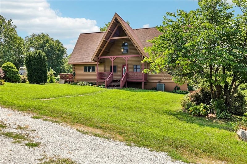 17301 E Kentucky Rd, Independence, MO 64058