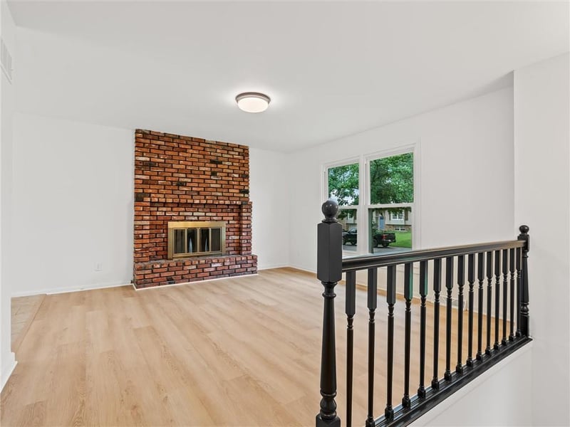 1229 Michele Dr, Excelsior Springs, MO 64024