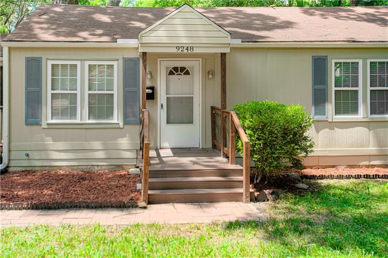 9248 Mcgee St, Kansas City, MO 64114