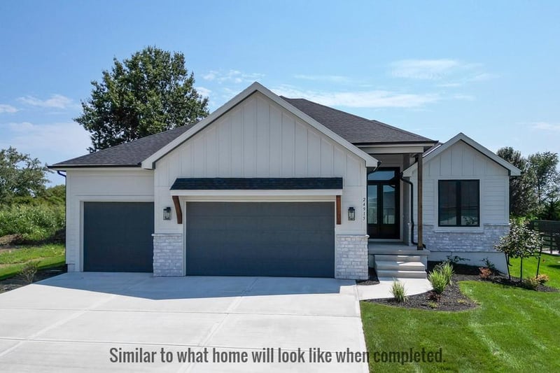 11251 S Gleason Rd, Olathe, KS 66061
