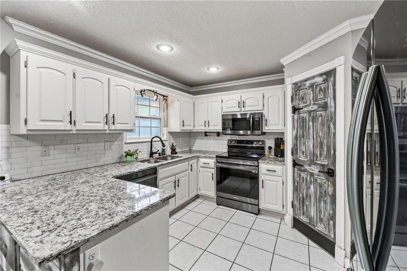 21417 E 50th Ter S, Independence, MO 64015