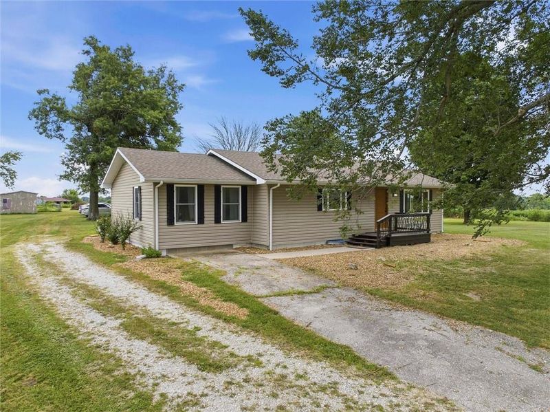 409 SW 1200 Rd, Chilhowee, MO 64733