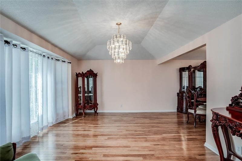 9130 W 92nd Ter, Overland Park, KS 66212