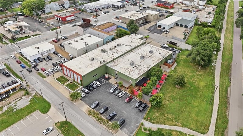 7639 Jefferson St, Kansas City, MO 64114