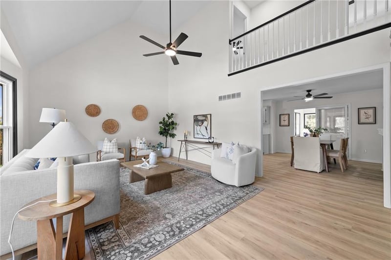 205 Johnston Pw, Raymore, MO 64083