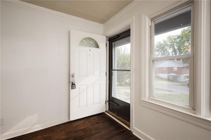 514 S Ralston Ave, Sugar Creek, MO 64054