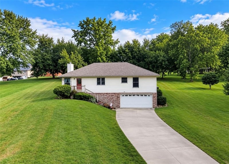 13470 Brookwood Way, St Joseph, MO 64505