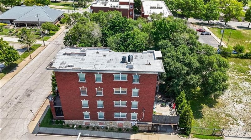 1401 E 11th St, Kansas City, MO 64106