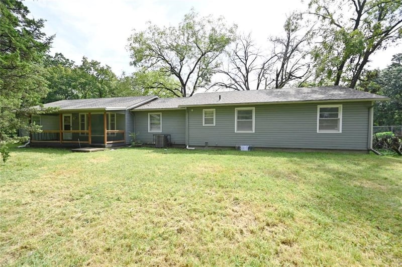 8900 Wayne Ave, Kansas City, MO 64131