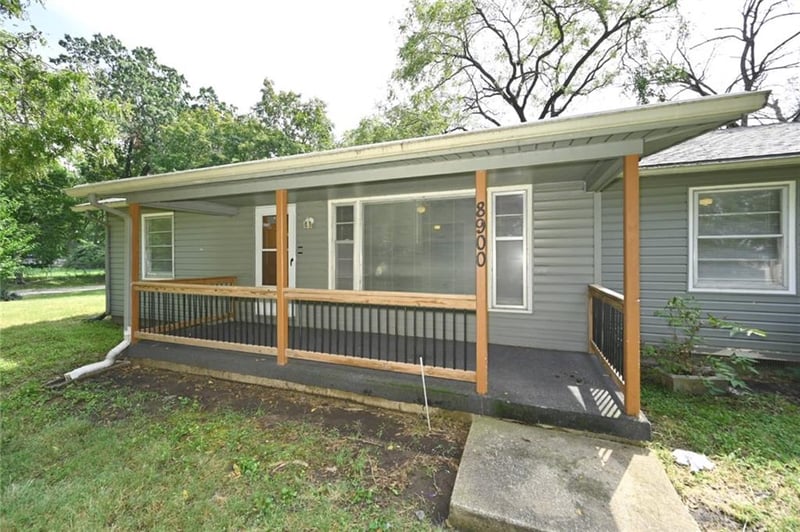 8900 Wayne Ave, Kansas City, MO 64131