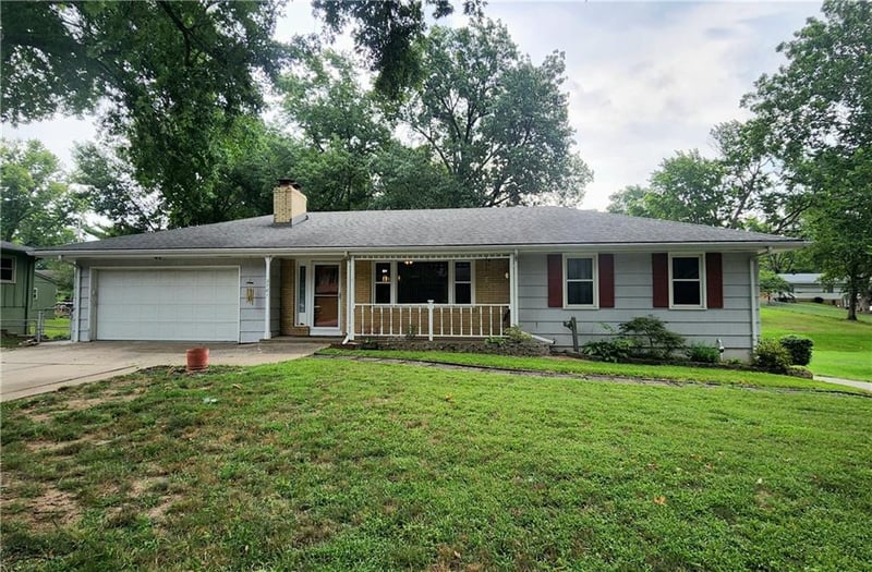 2701 S Maybrook Ave, Independence, MO 64057