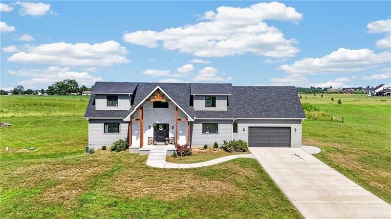 6565 Tucker Dr, Odessa, MO 64076