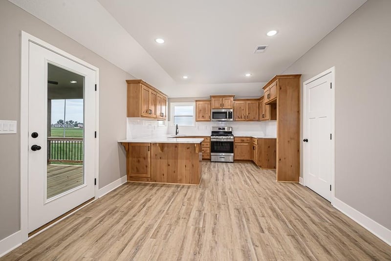 15589 Sheridan Ct, Basehor, KS 66007