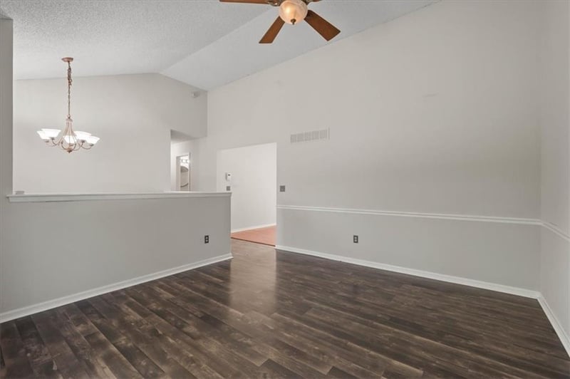 524 SE Steeple Ln, Blue Springs, MO 64014
