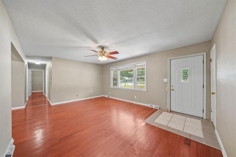 234 NE 86th Ter, Kansas City, MO 64155