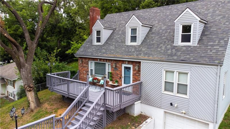 3627 N Walrond Ave, Kansas City, MO 64117