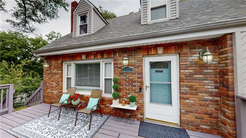3627 N Walrond Ave, Kansas City, MO 64117