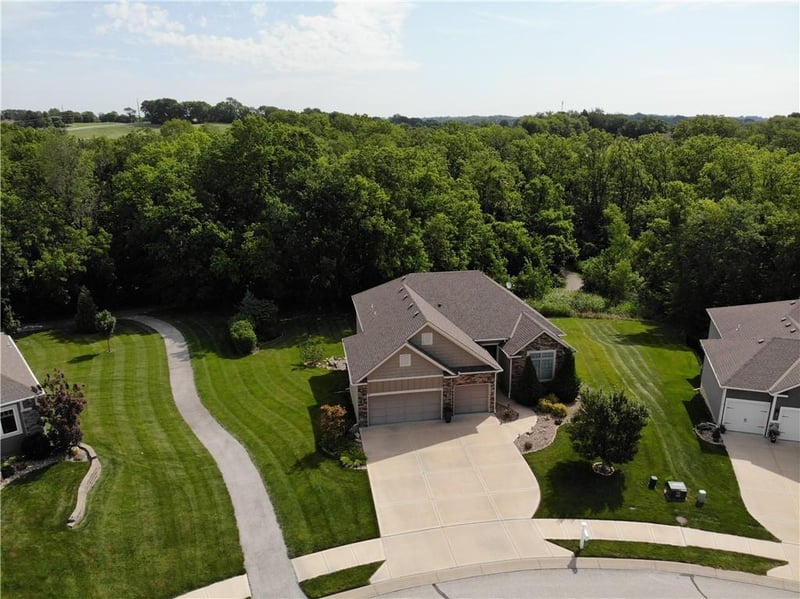 13365 N Silver Ridge Dr, Platte City, MO 64079