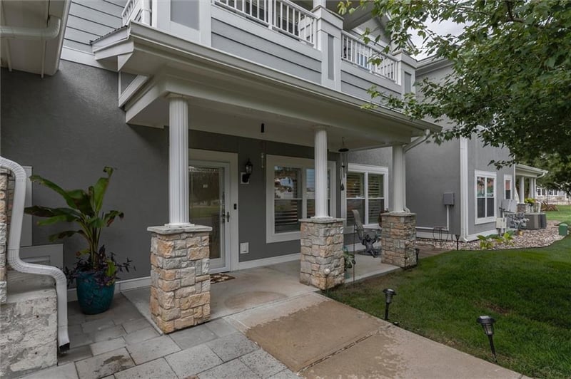 11721 S Roundtree #103 St #103, Olathe, KS 66061