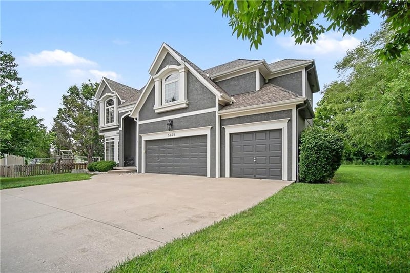 5605 NE Misty Meadow Pl, Lee's Summit, MO 64064