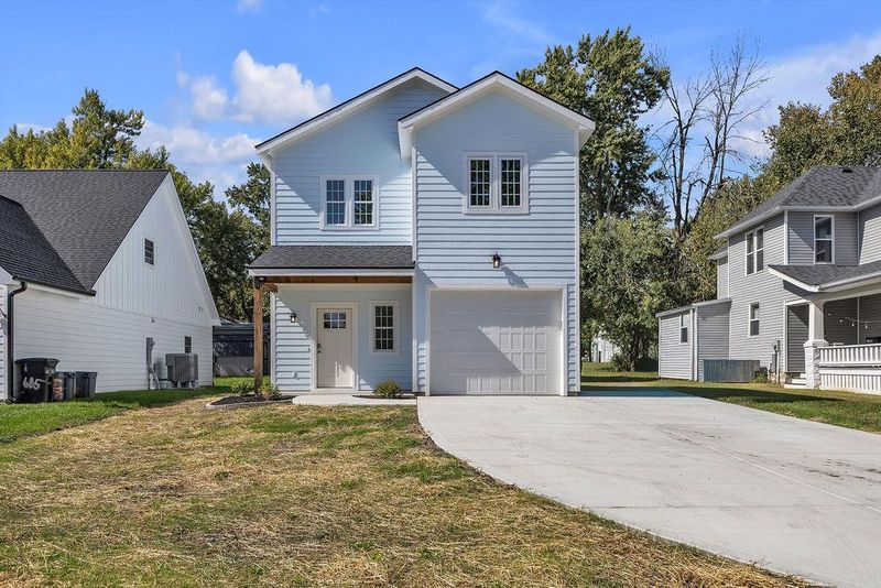 607 N Mead St, Cameron, MO 64429