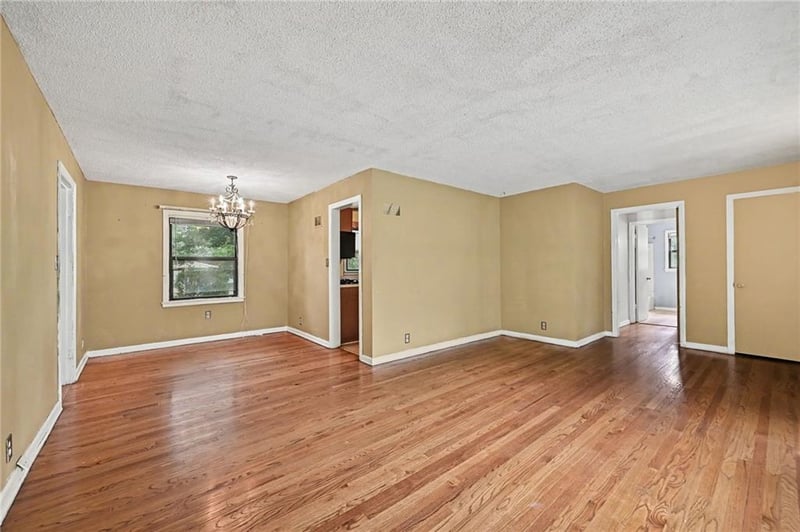 2449 S 49th Ter, Kansas City, KS 66106