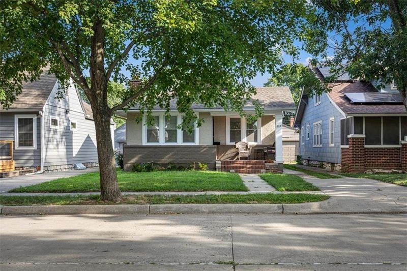 824 E 23rd Ave, Kansas City, MO 64116