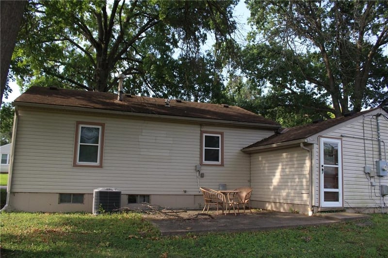 1510 Hope St, Leavenworth, KS 66048