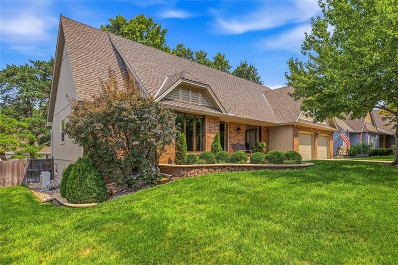 6312 W 108th St, Overland Park, KS 66211