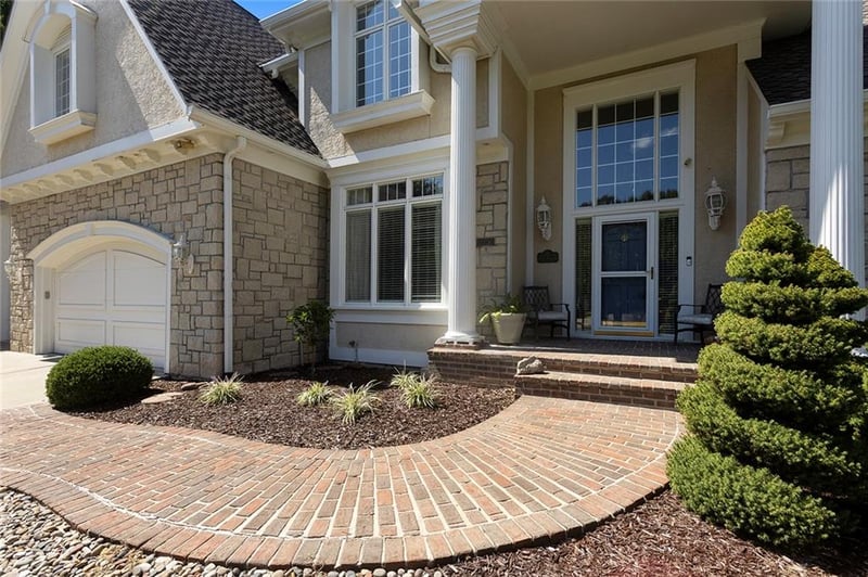 13726 Goodman St, Overland Park, KS 66223